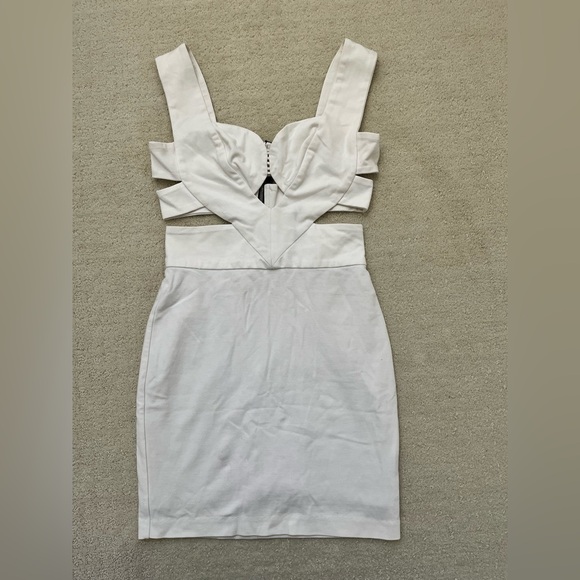 Sena Dress - Picture 2 of 4